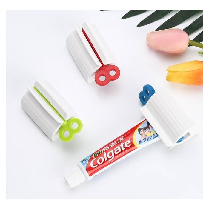 Çevirmeli Diş Macun Sıkacağı 1 Adet