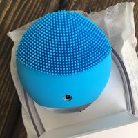 Şarjlı Silikon  Yüz Temizleme Fırçası